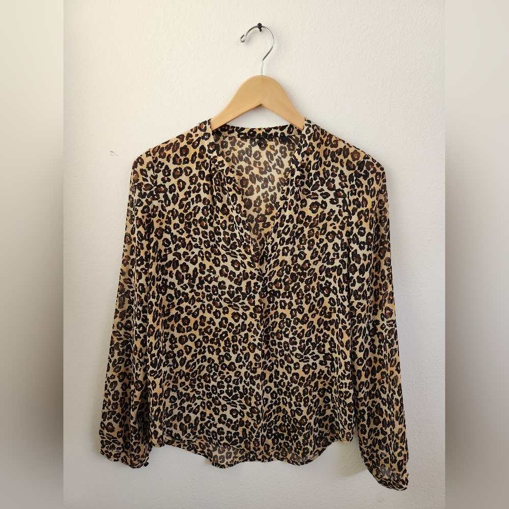 Guess Women's Cheetah Leopard Print Long‎ Sleeve Sheer Blouse Small